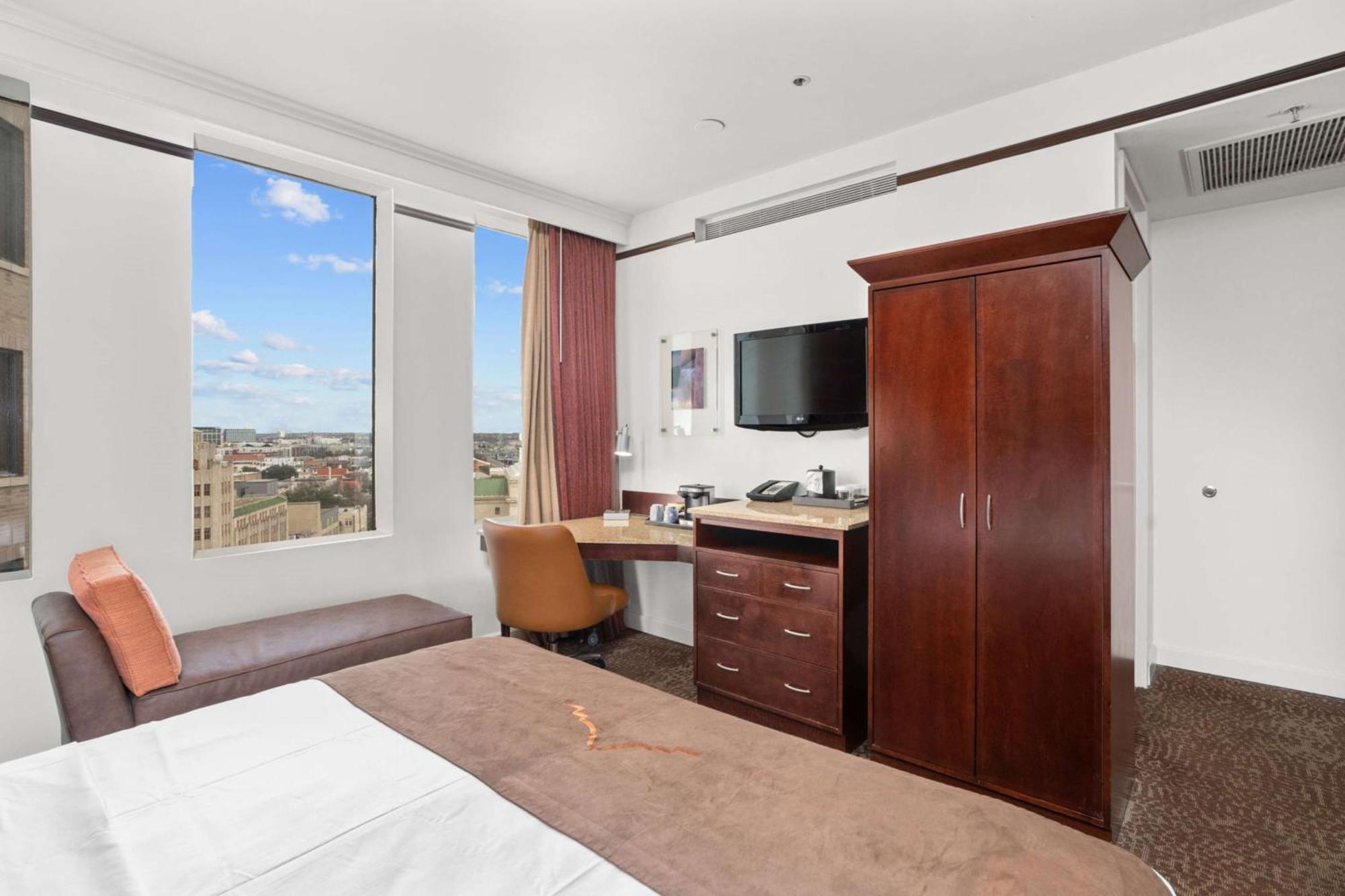 The Emily Morgan - A Doubletree By Hilton 4*