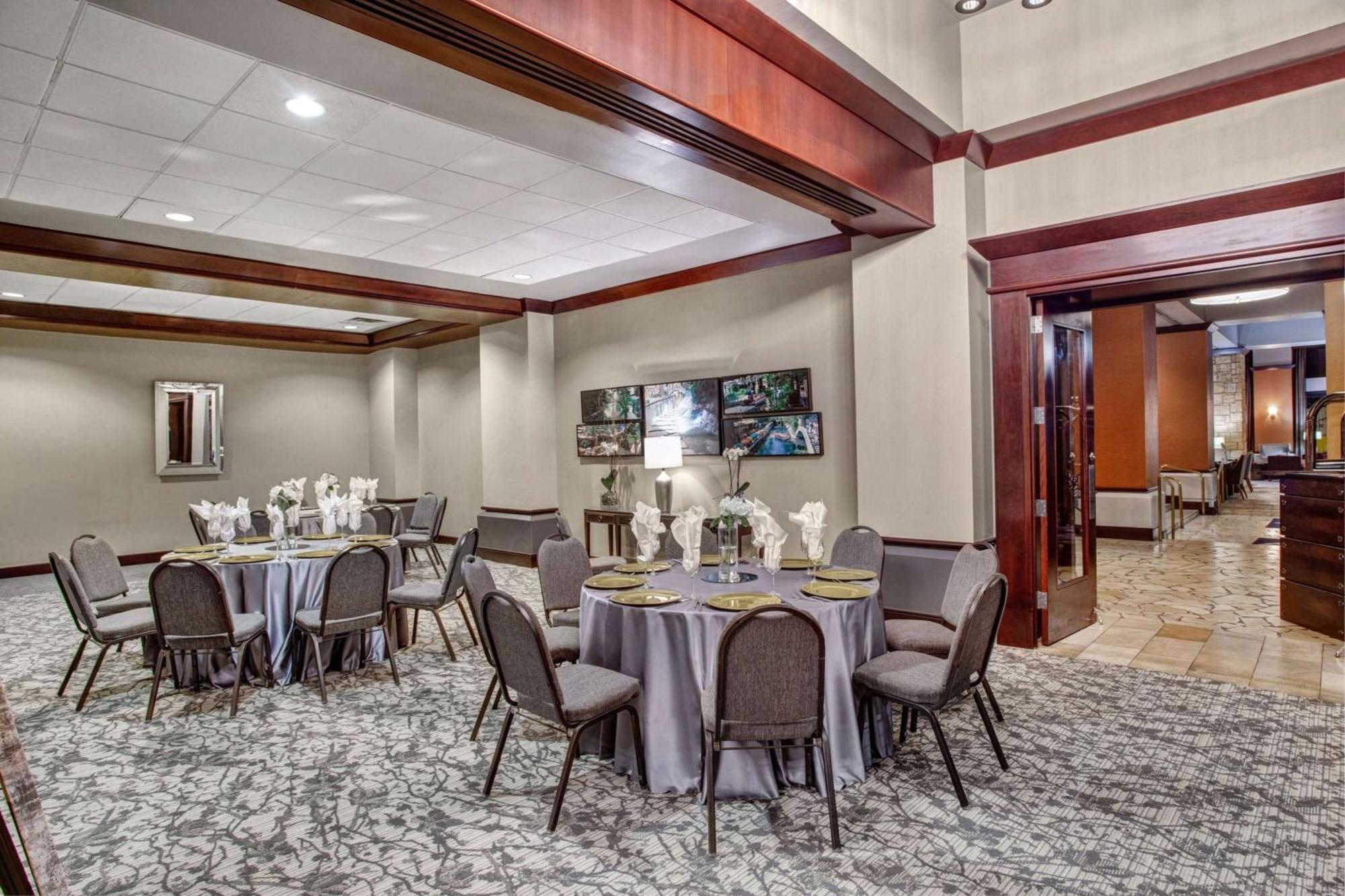 The Emily Morgan - A Doubletree By Hilton 4* San Antonio