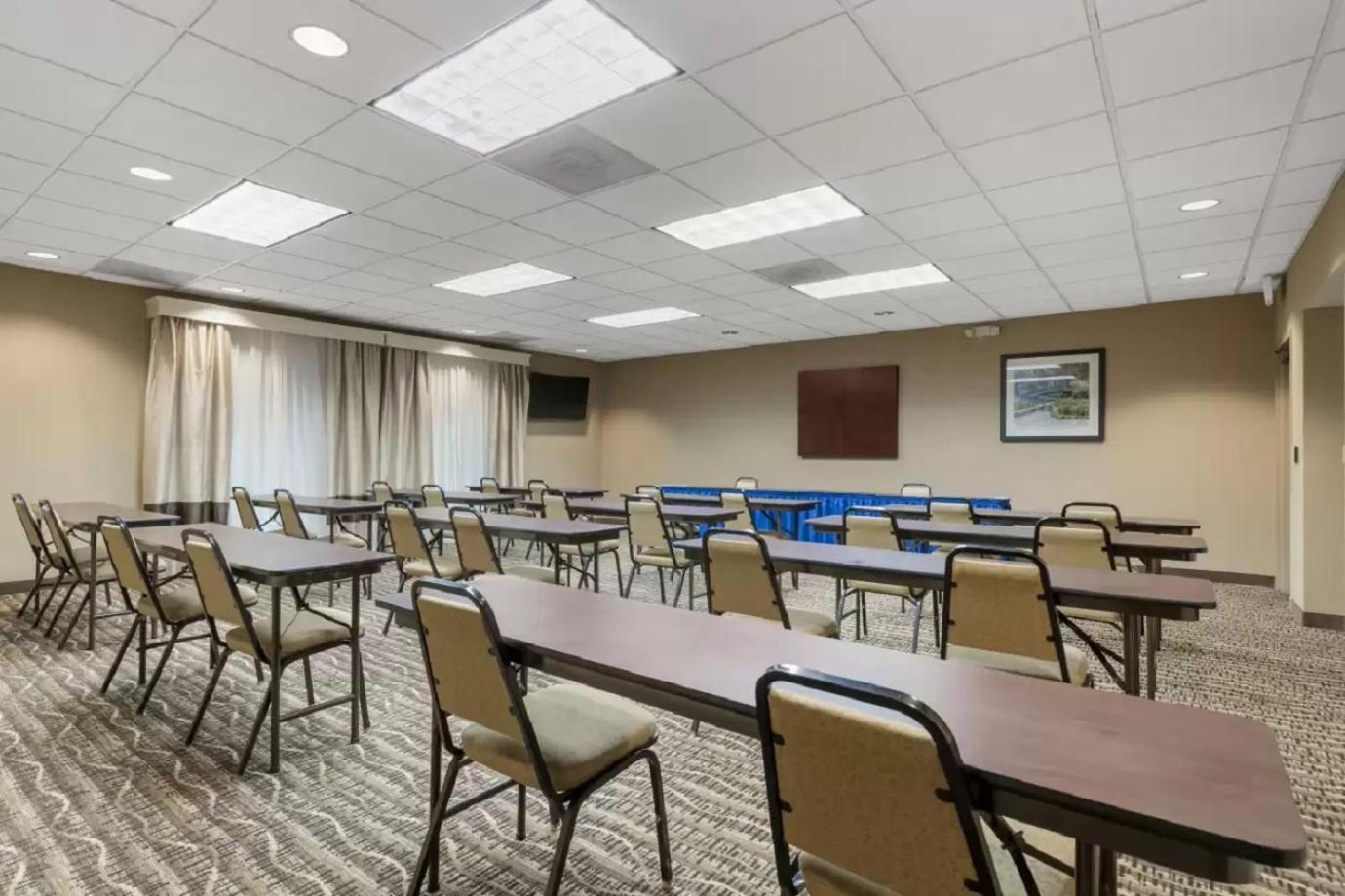 Hotel Spark By Hilton Airport San Antonio