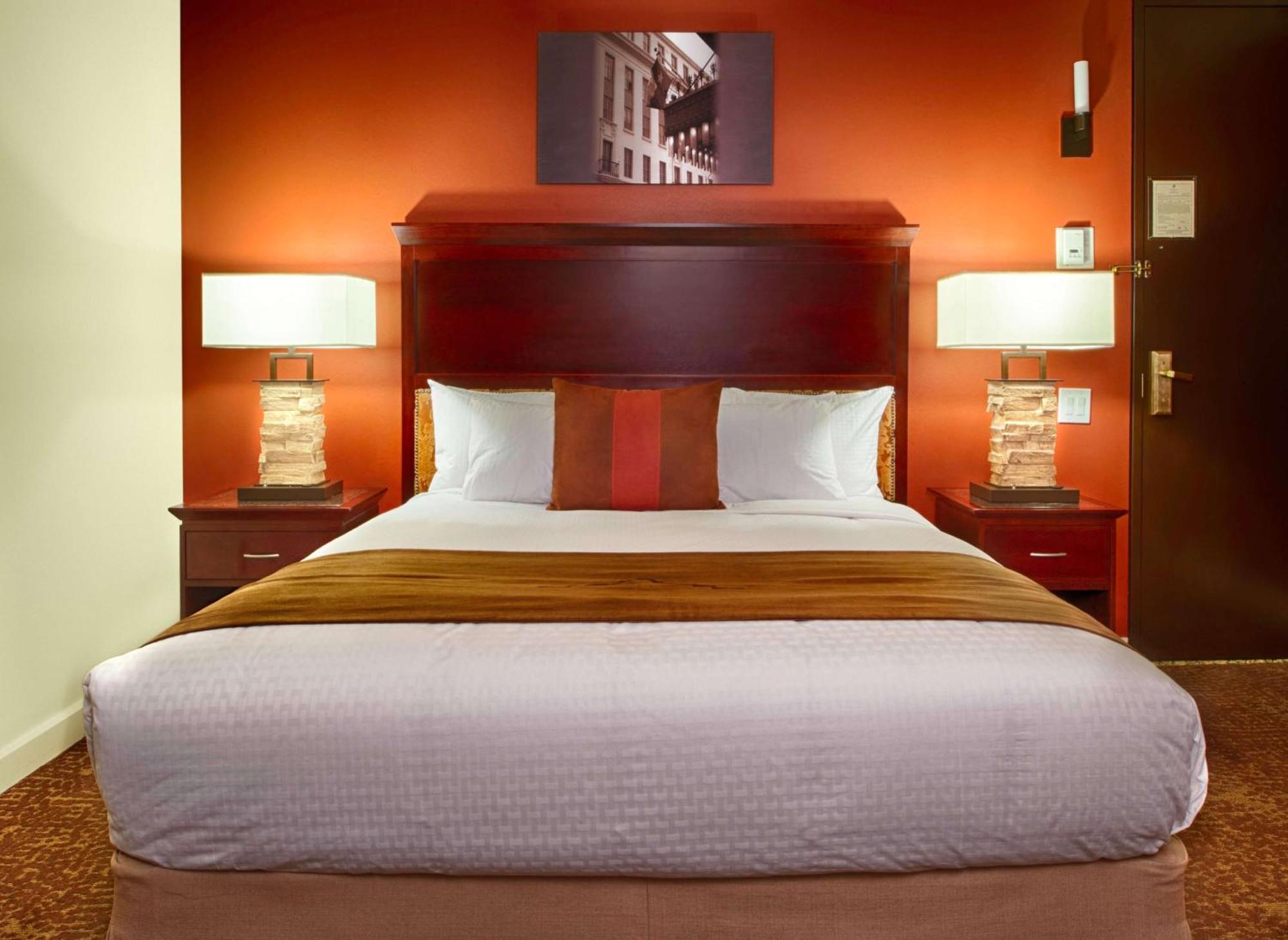 The Emily Morgan - A Doubletree By Hilton 4*