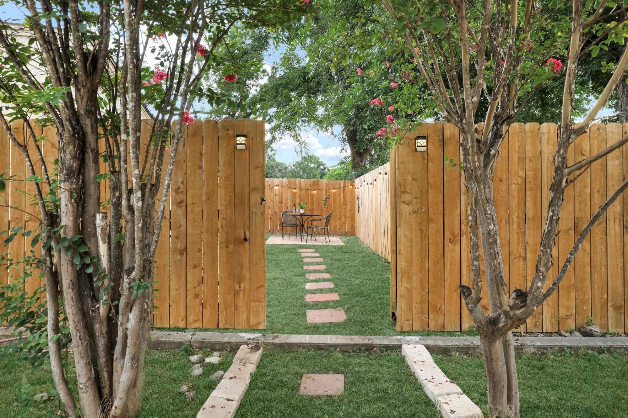 Holiday home Satx - A Birdy Vacation