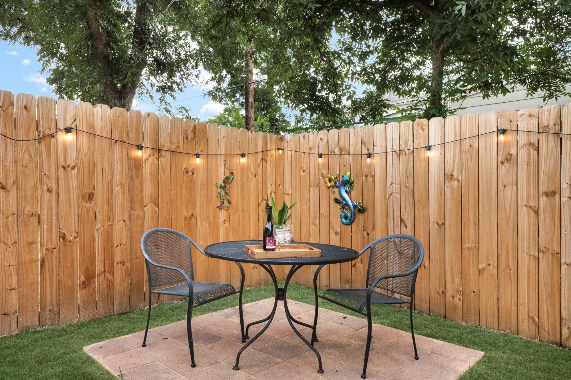 Satx - A Birdy Vacation Holiday home *
