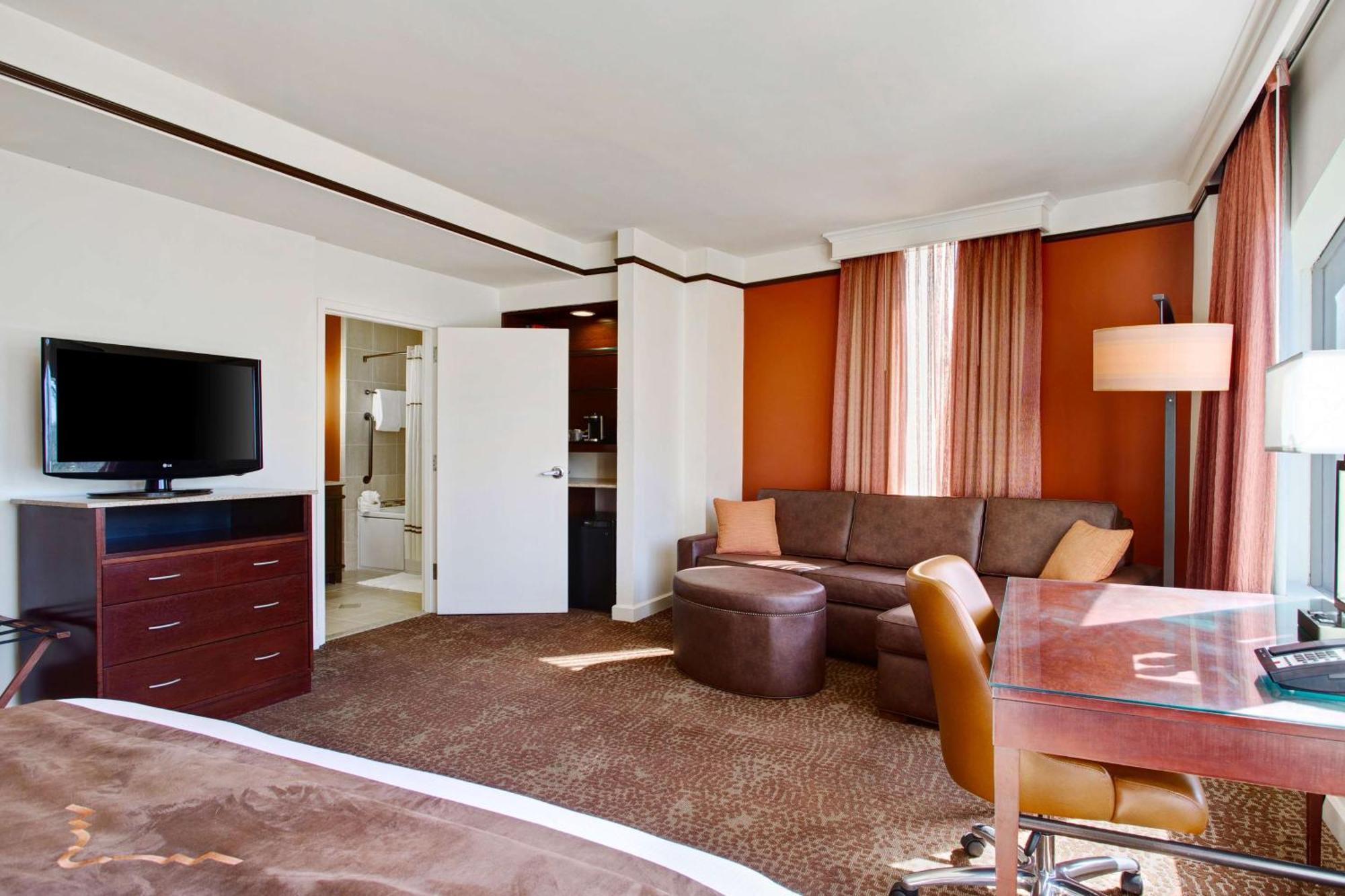The Emily Morgan - A Doubletree By Hilton 4*