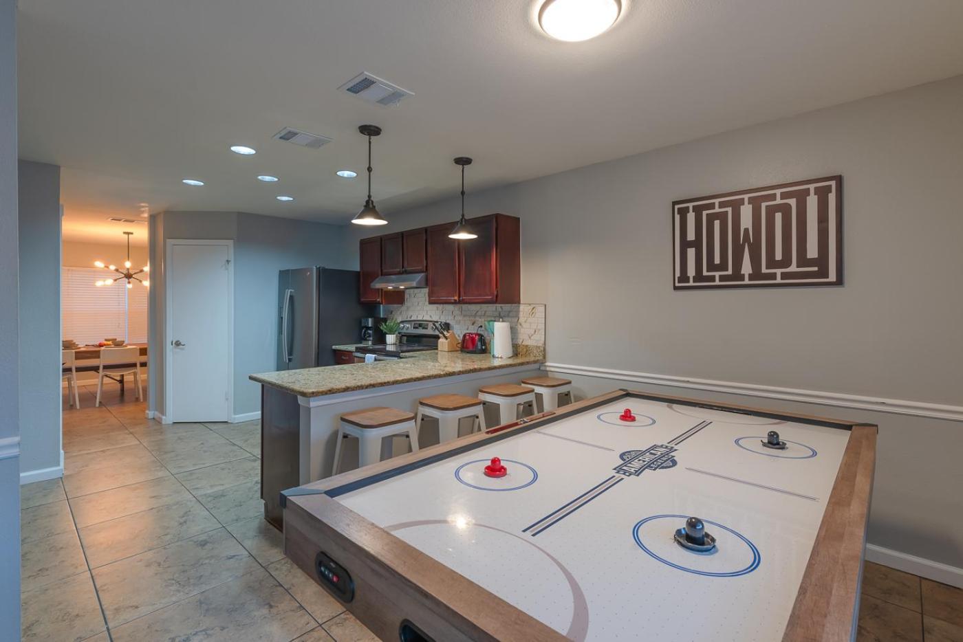 Luxury 5br House With Pool By Seaworld & Lackland Holiday home *