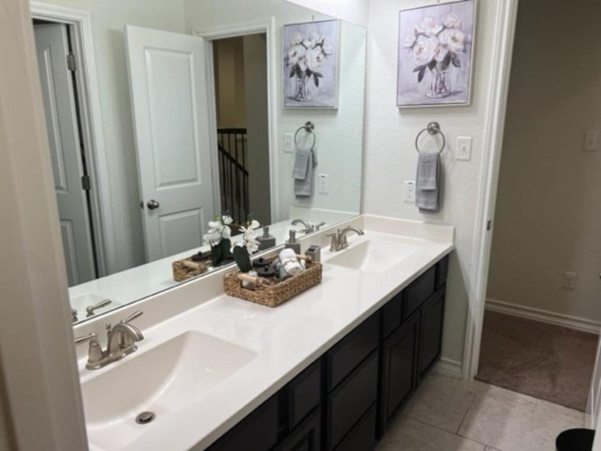 7-br, H. Thea., Near Attrns -st2 * San Antonio