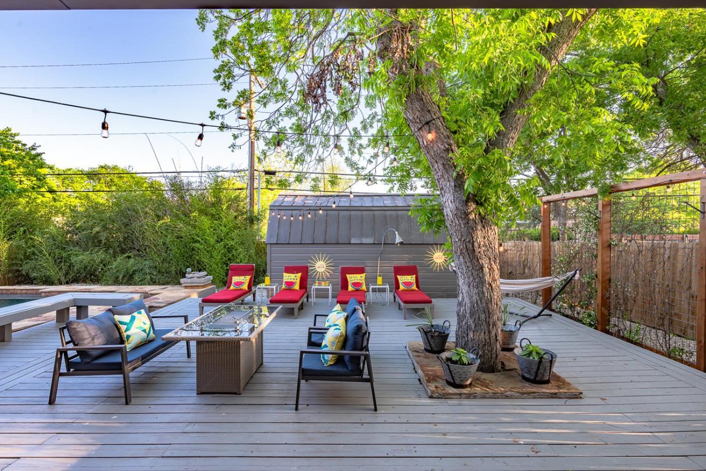 Holiday home Serene Pool & Firepit In Stunning By Airport *