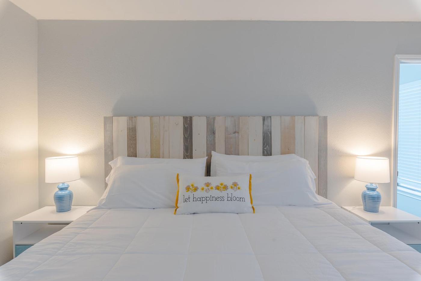 Holiday home Superb House By Seaworld, Private Pool & Gameroom