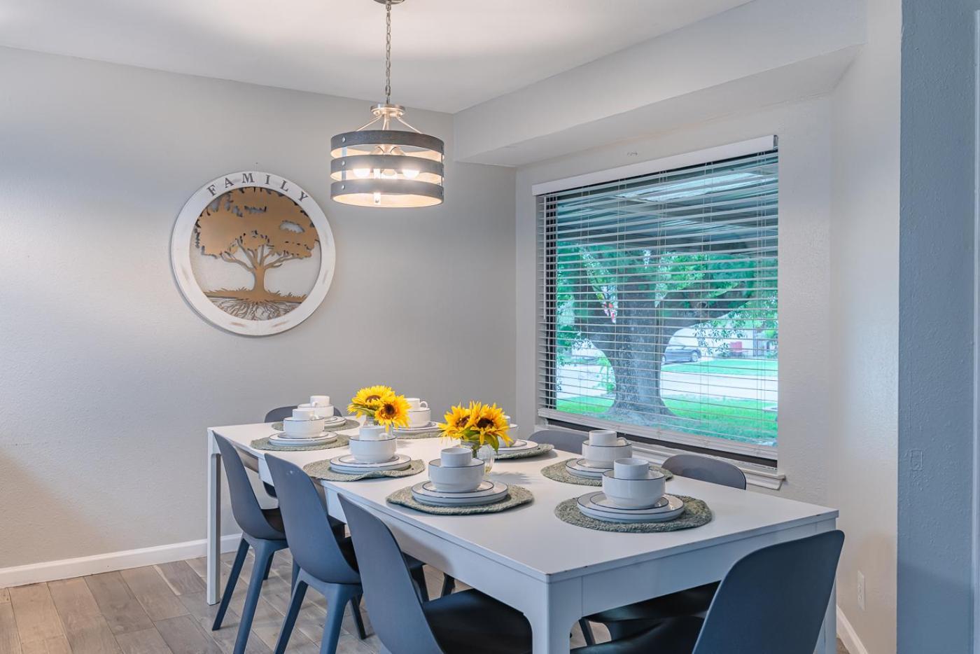 Holiday home Superb House By Seaworld, Private Pool & Gameroom