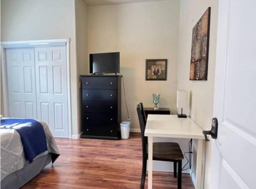 Homestay Private In Texas - Walk To Dwntwn San Antonio