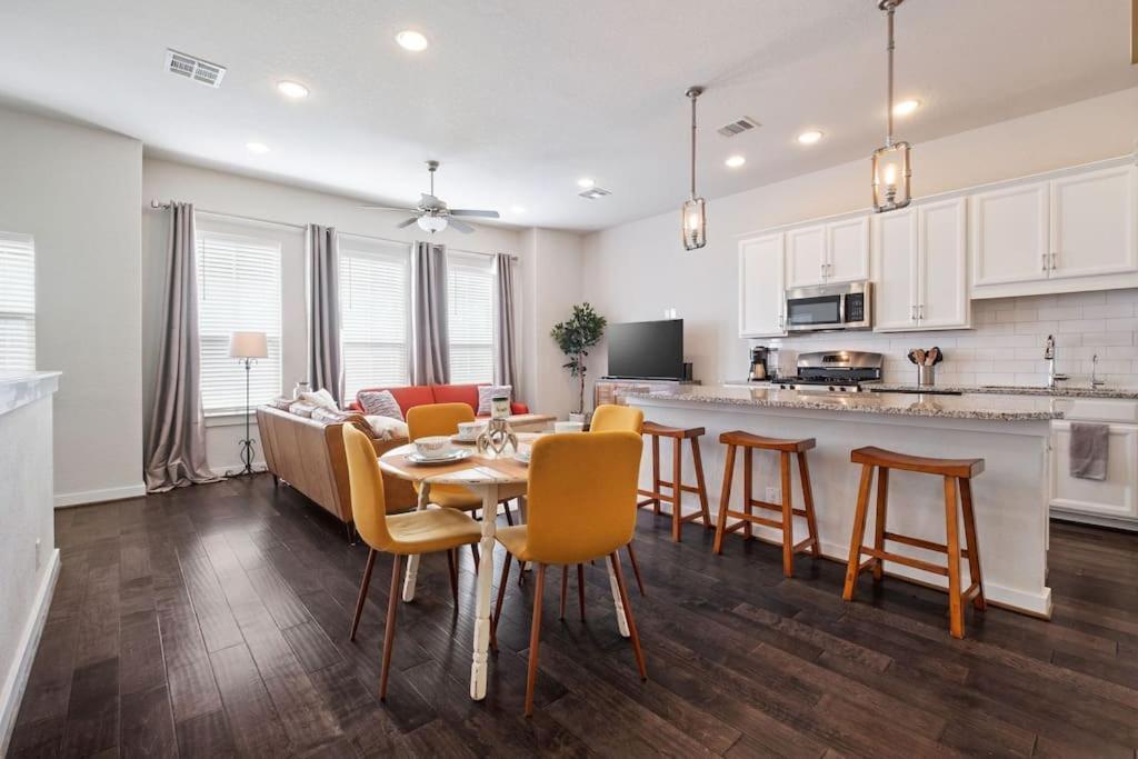 New! The Courtland, 2 Car Garage