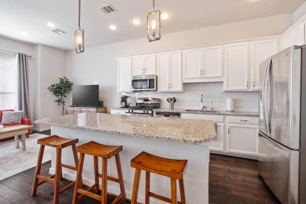 Holiday home New! The Courtland, 2 Car Garage San Antonio