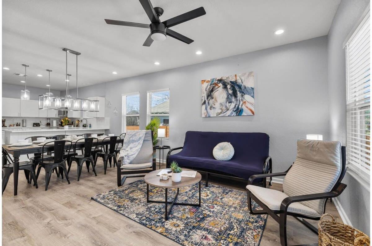 Retreat To A Brand-new Downtown 4br3ba Holiday home