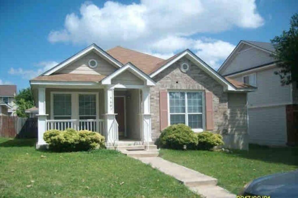 Modern Updates - Great Location - King Bed- Bmt *