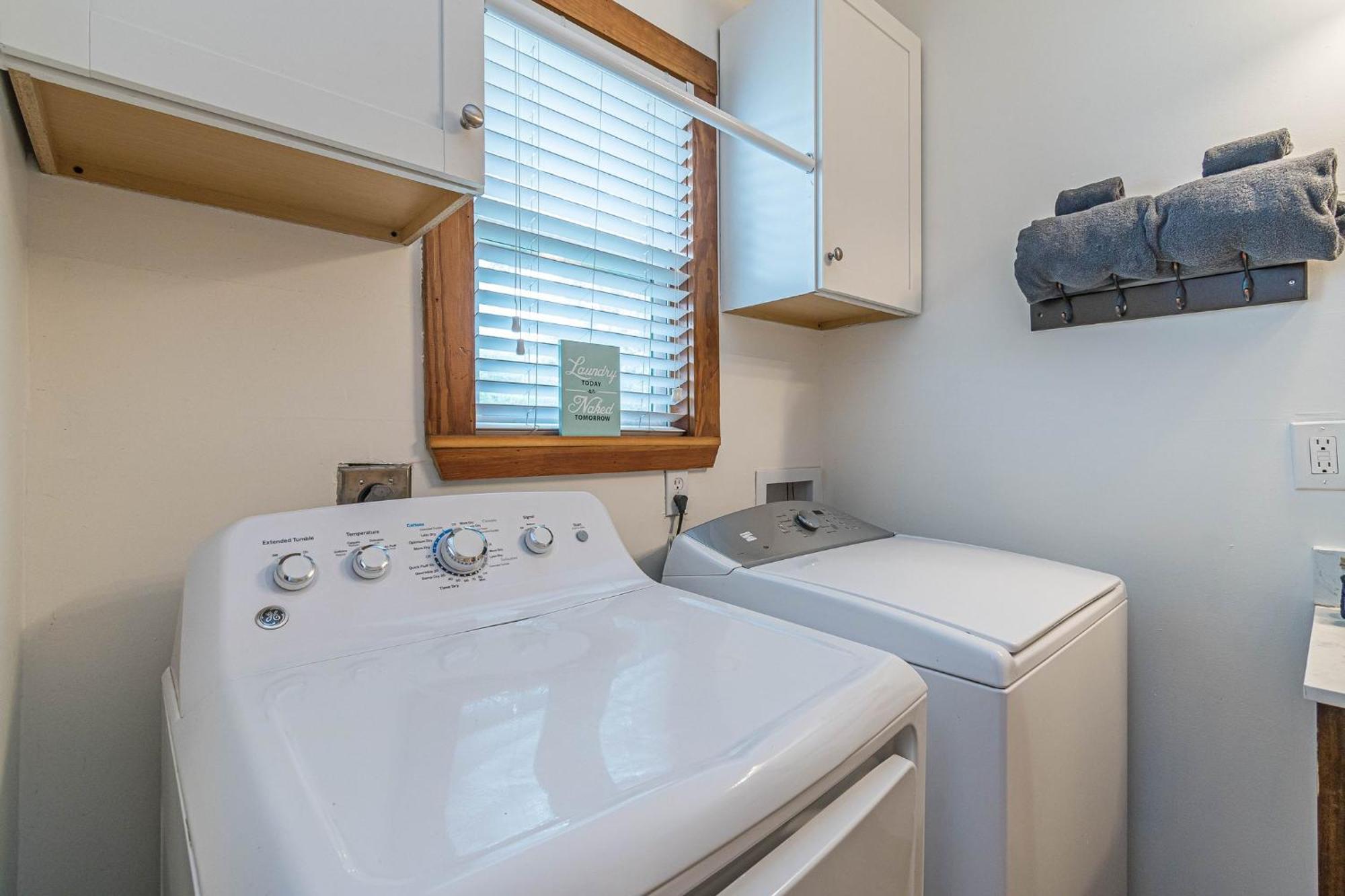 Free Parking, Walk To Botanical Garden, Ps4, Grill, Private Fenced Backyard, Pets Allowed San Antonio