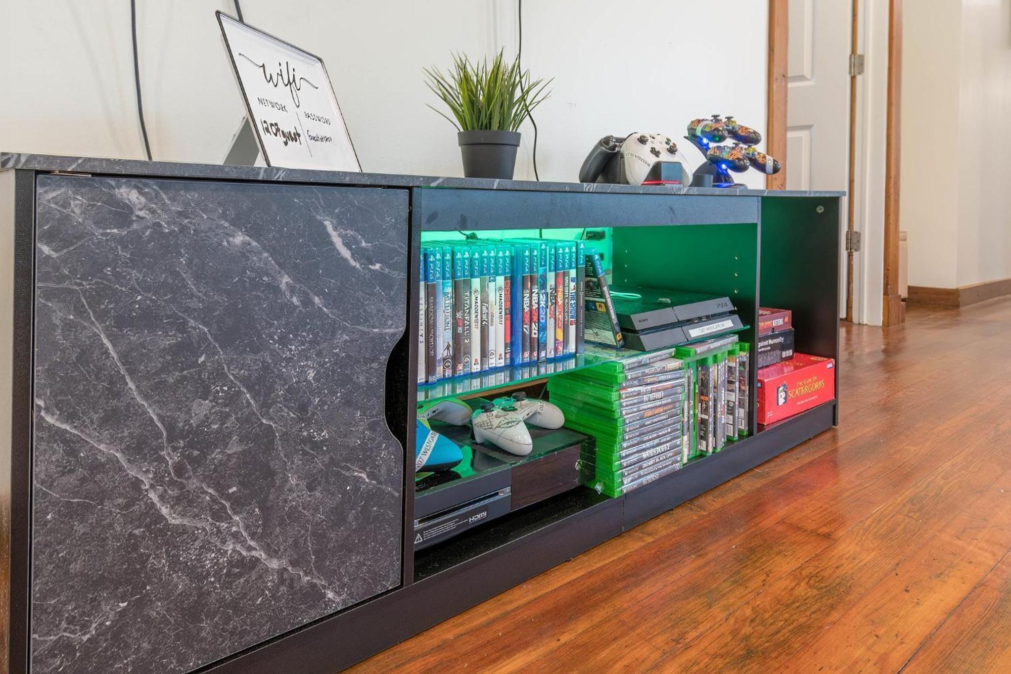 Free Parking, Walk To Botanical Garden, Ps4, Grill, Private Fenced Backyard, Pets Allowed Holiday home *
