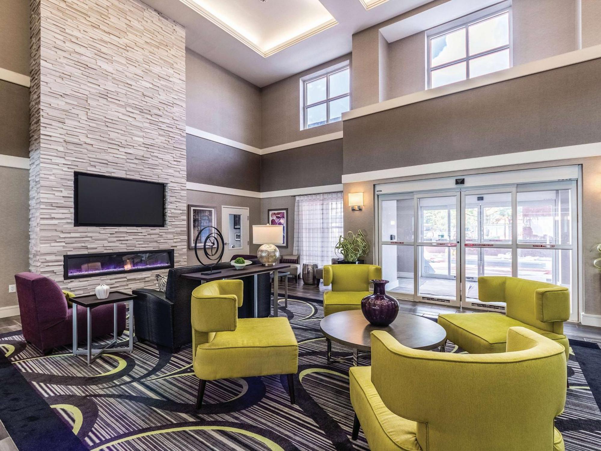 La Quinta & By Wyndham Downtown Hotel 3*