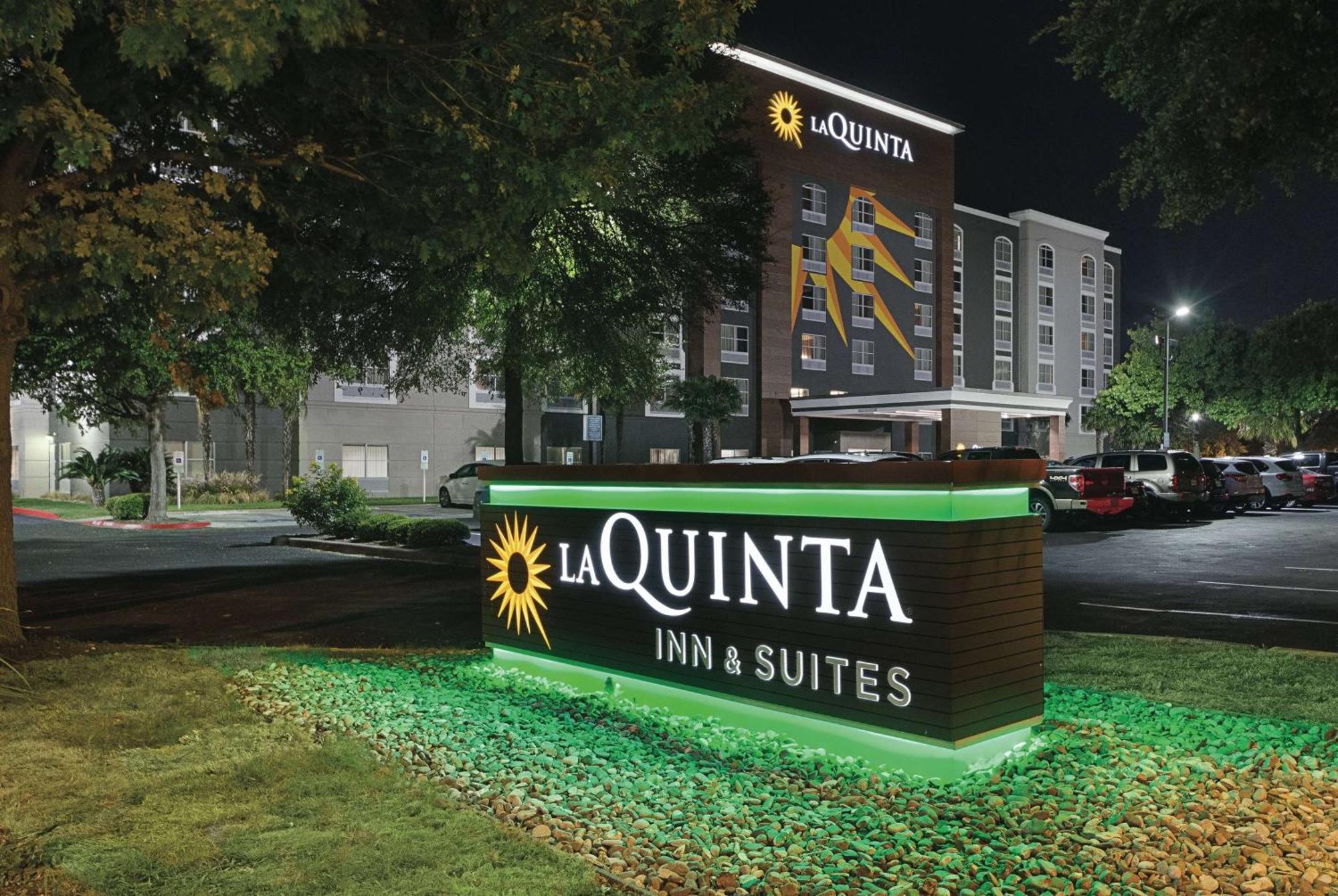 La Quinta & By Wyndham Downtown 3*