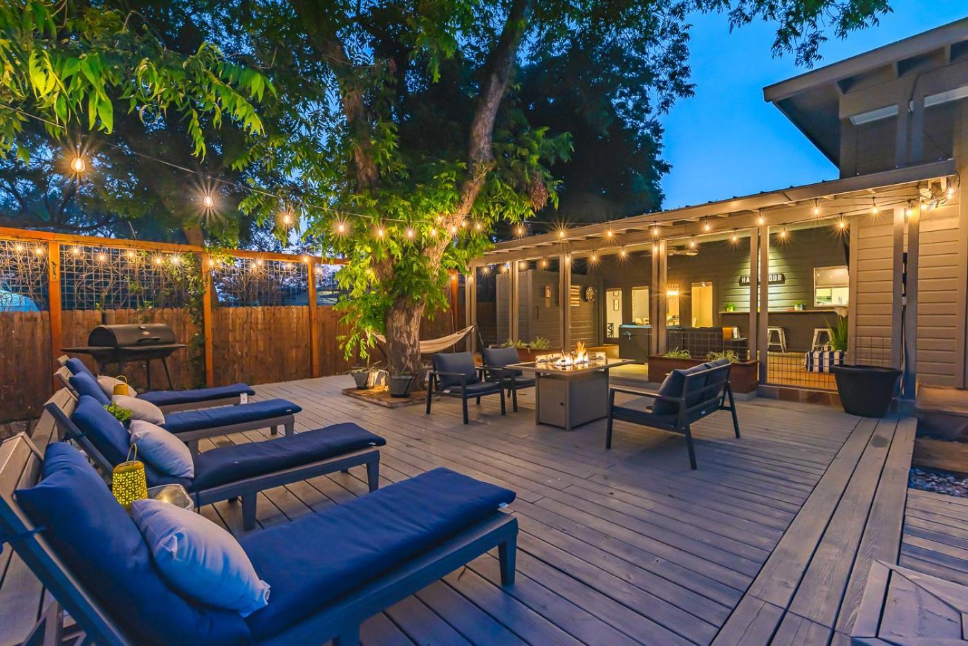 Serene Pool & Firepit In Stunning By Airport *