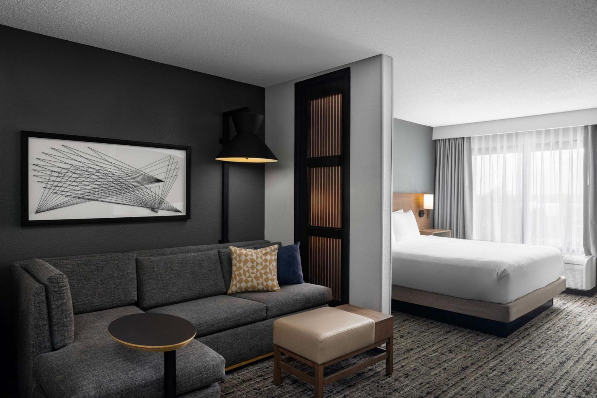 Hotel Hyatt Place Riverwalk 3*