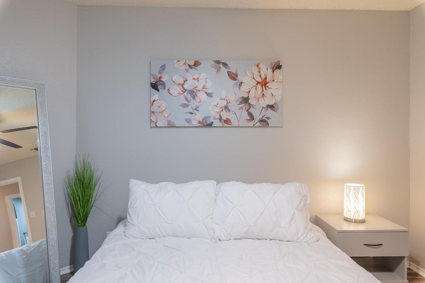Fun 'n Sun Heated Pool & Gameroom By Fiesta Texas Holiday home San Antonio