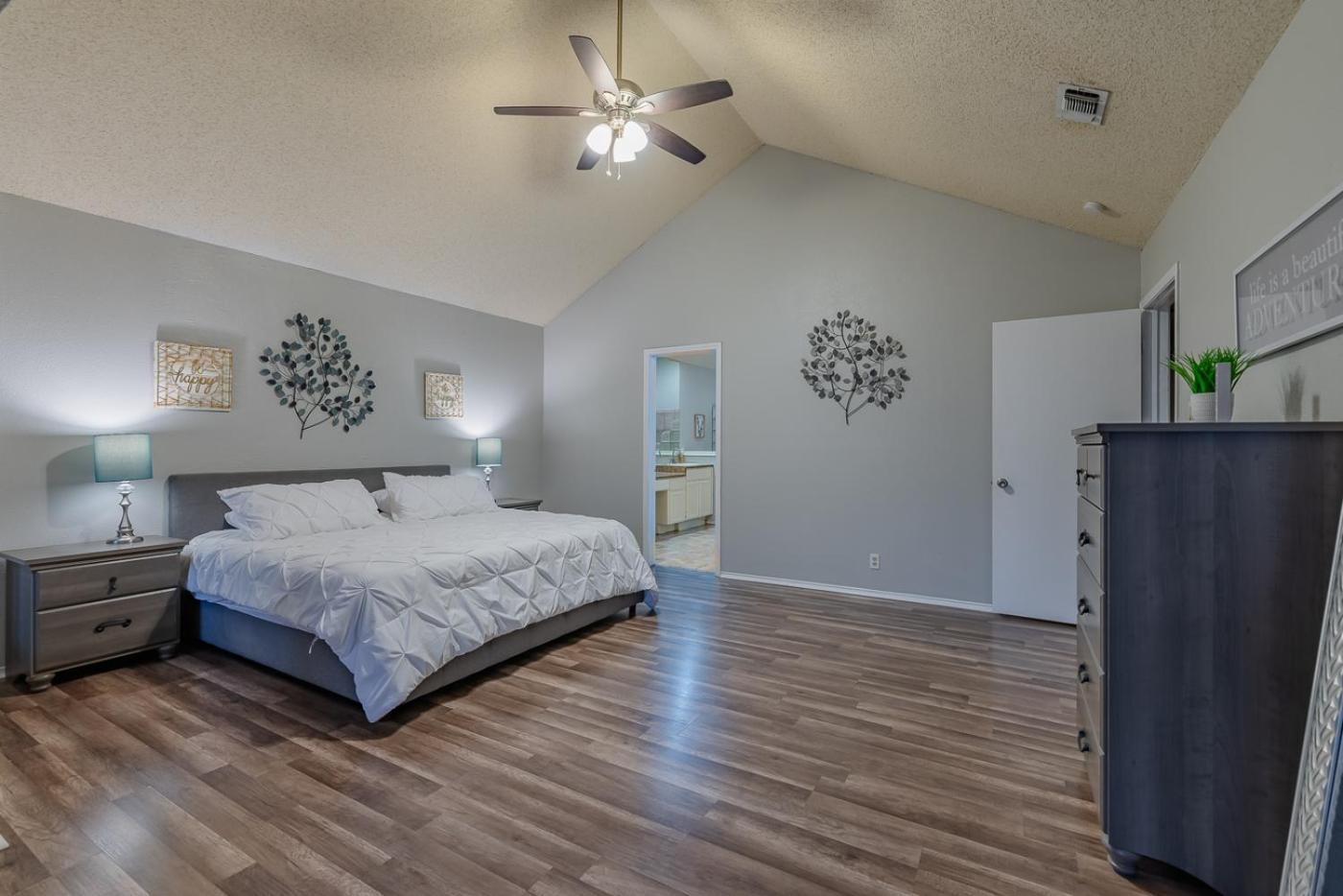 Fun 'n Sun Heated Pool & Gameroom By Fiesta Texas Holiday home San Antonio