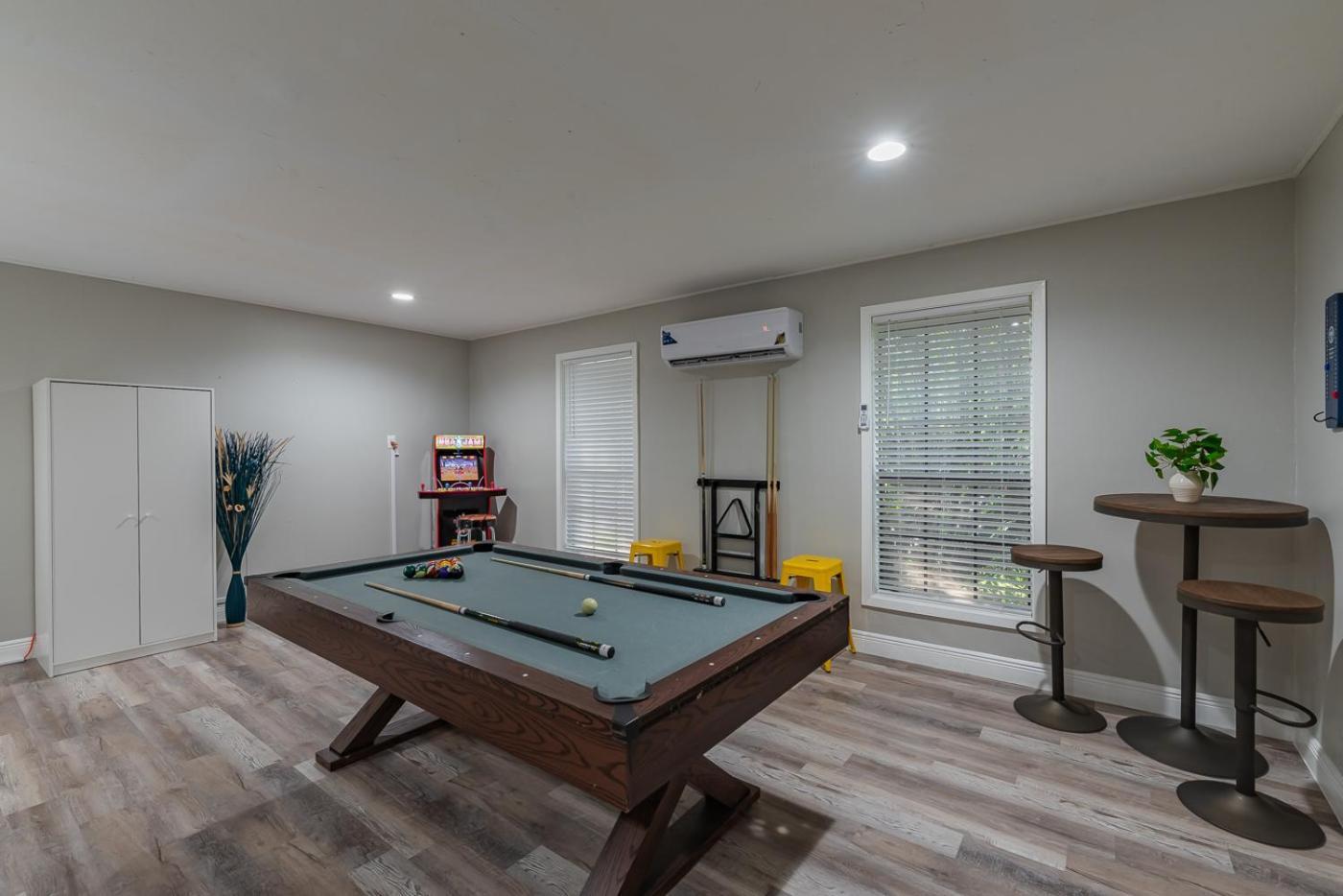 Holiday home Fun 'n Sun Heated Pool & Gameroom By Fiesta Texas *