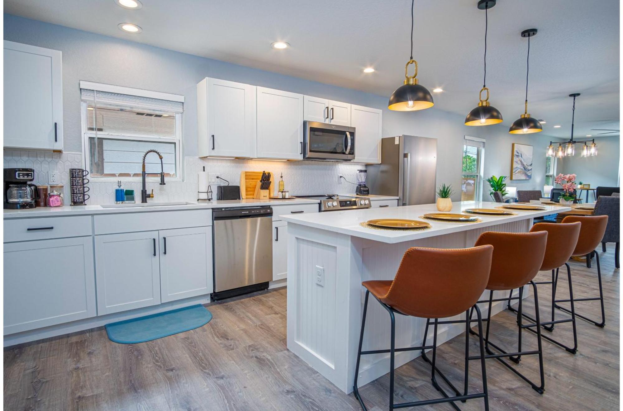 Holiday home Spacious Delightful 4 Bedroom 3 Ba Close To Downtown