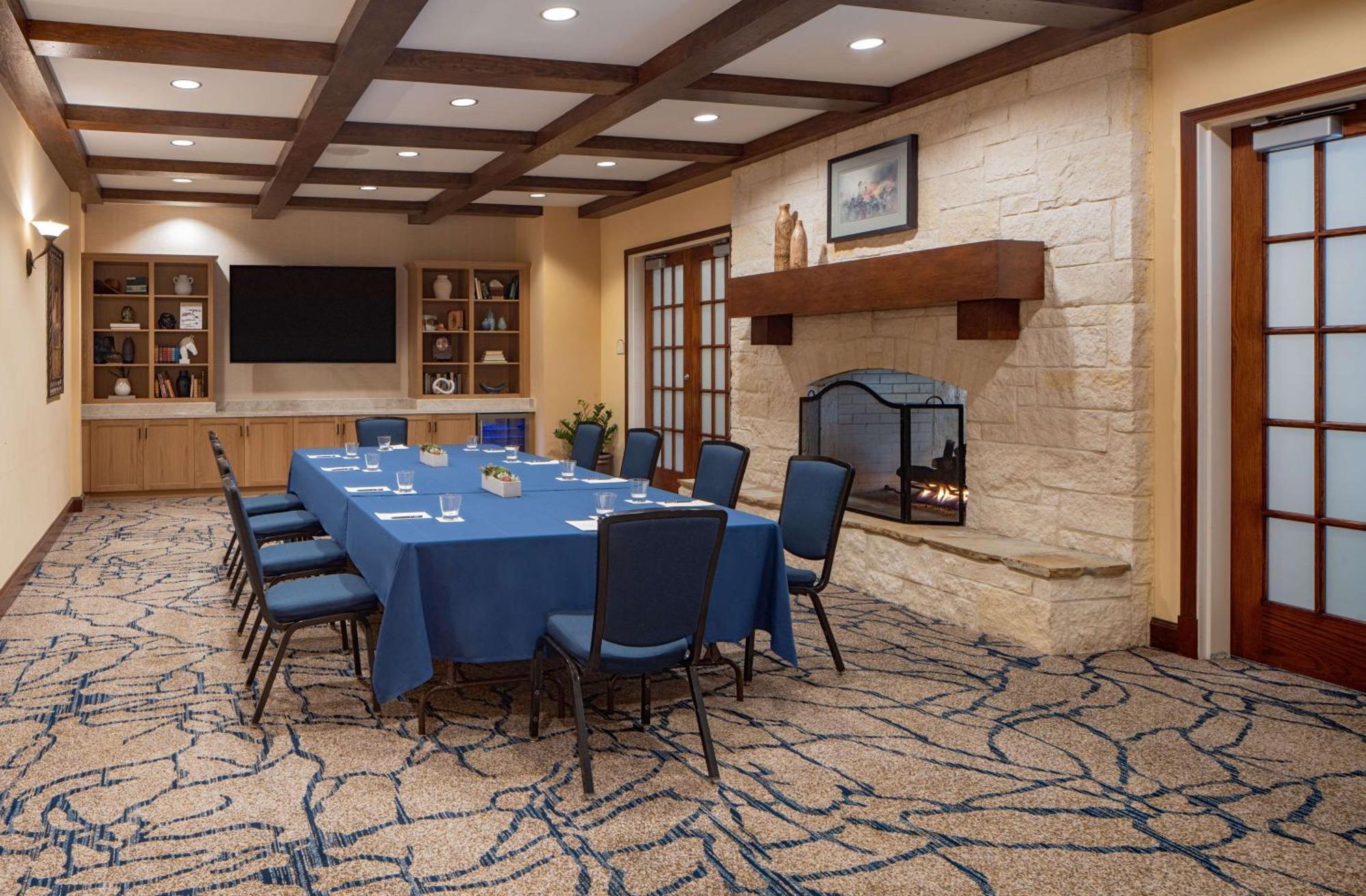 Hotel Hilton Hill Country 4*
