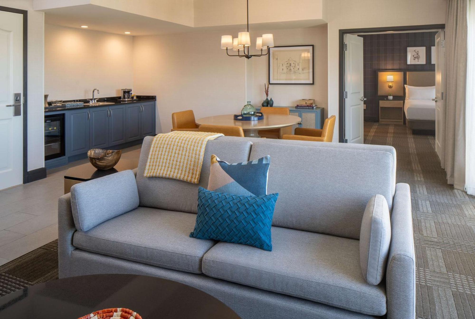 Hotel Hilton Hill Country 4*