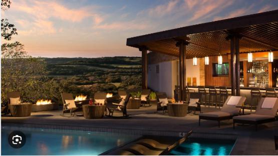 Hotel At La Cantera &
