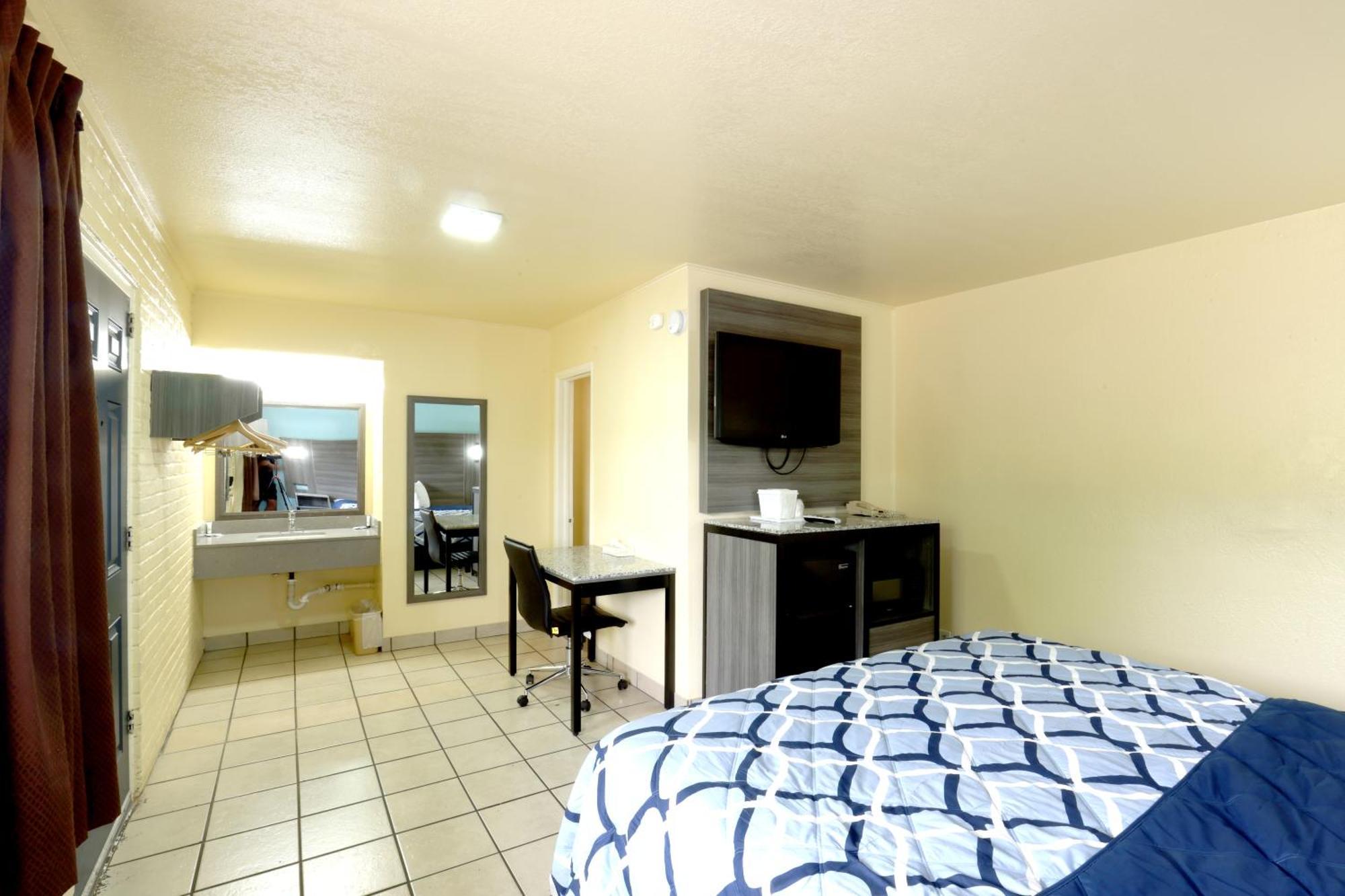 Americas Value Airport South San Antonio