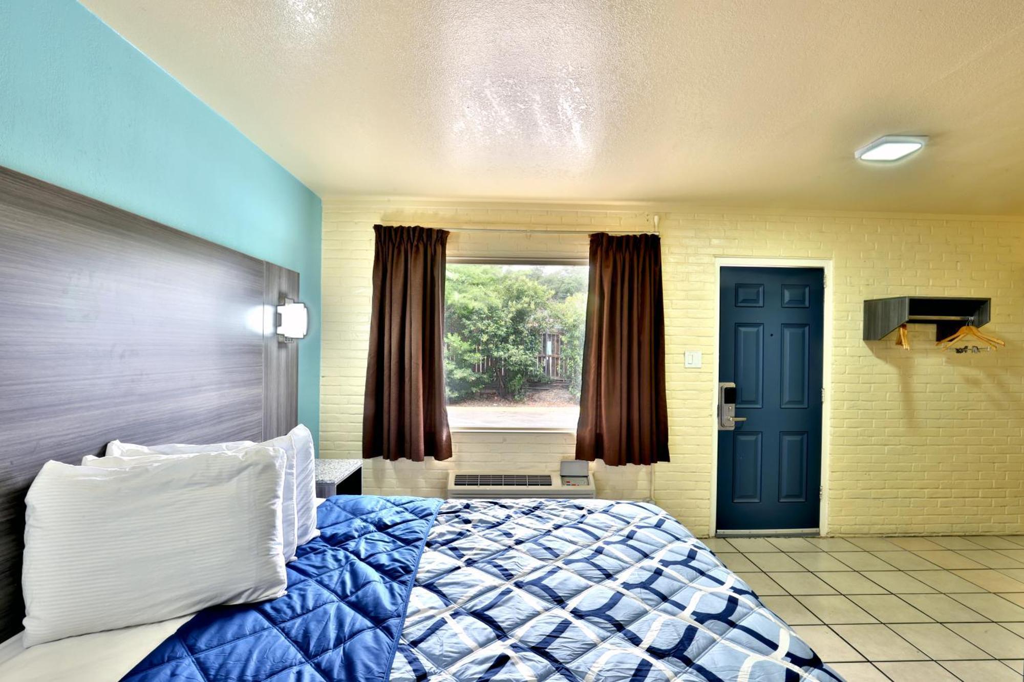Motel Americas Value Airport South