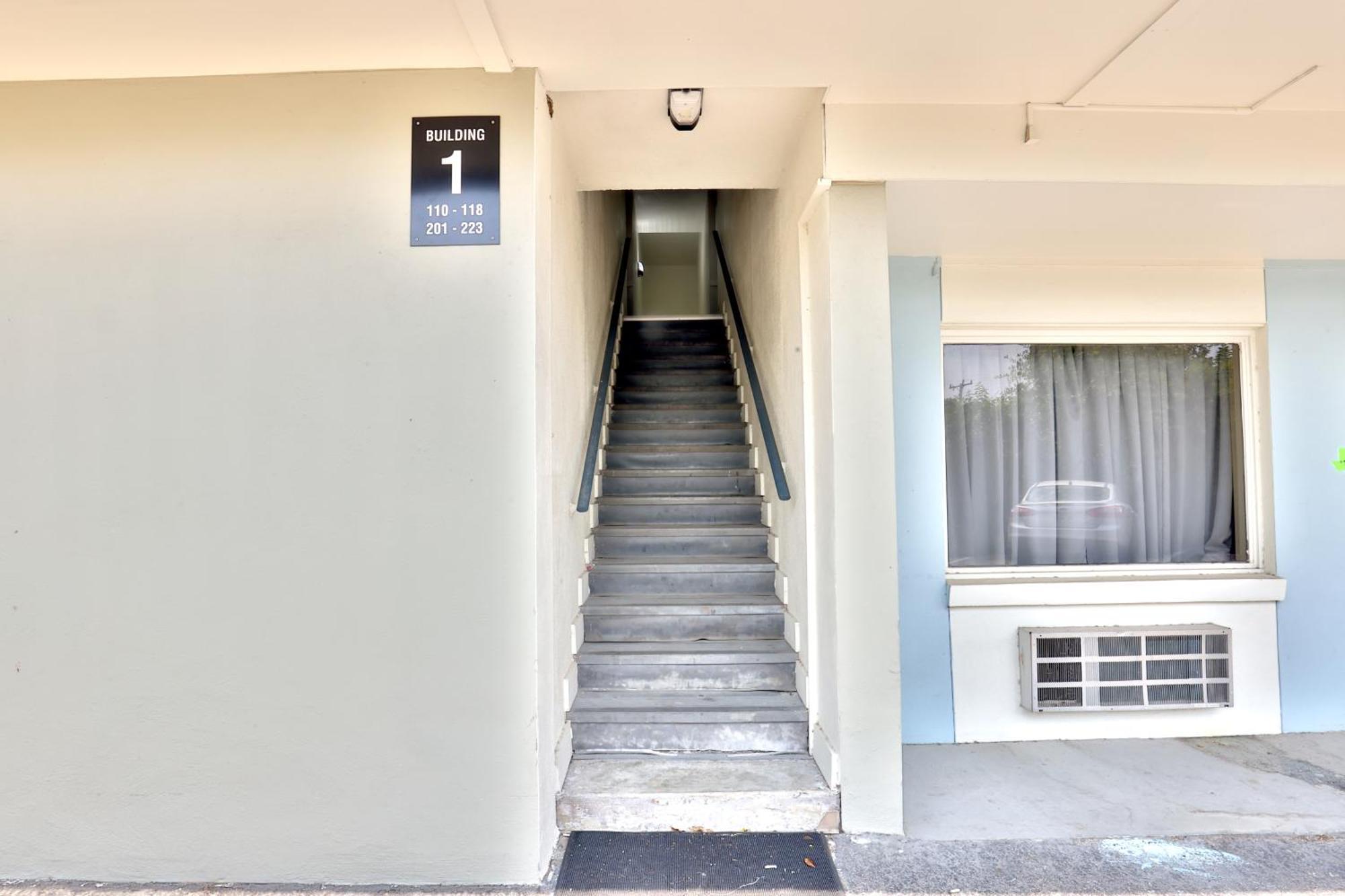 Americas Value Airport South Motel 2*