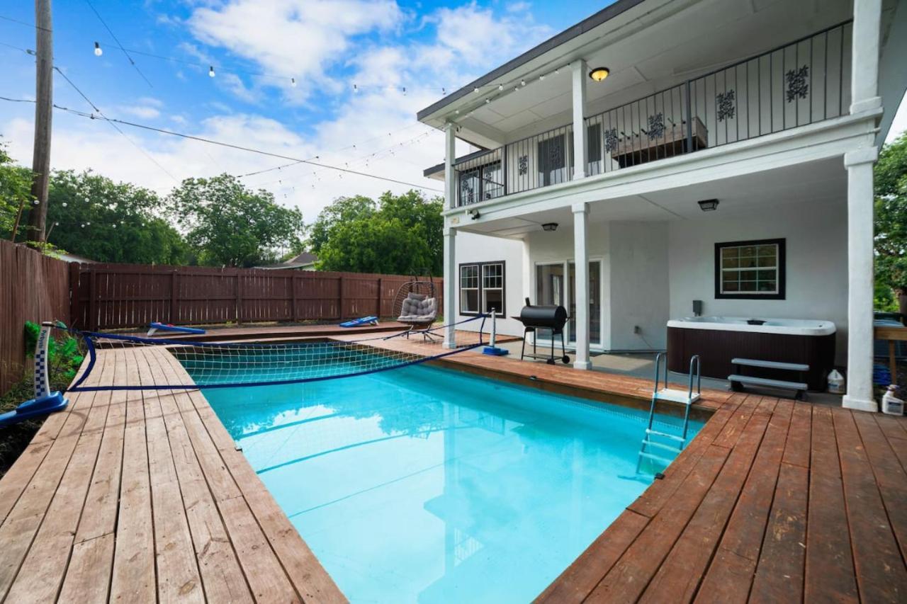 Modern 5 Bedroom With Pool And Games