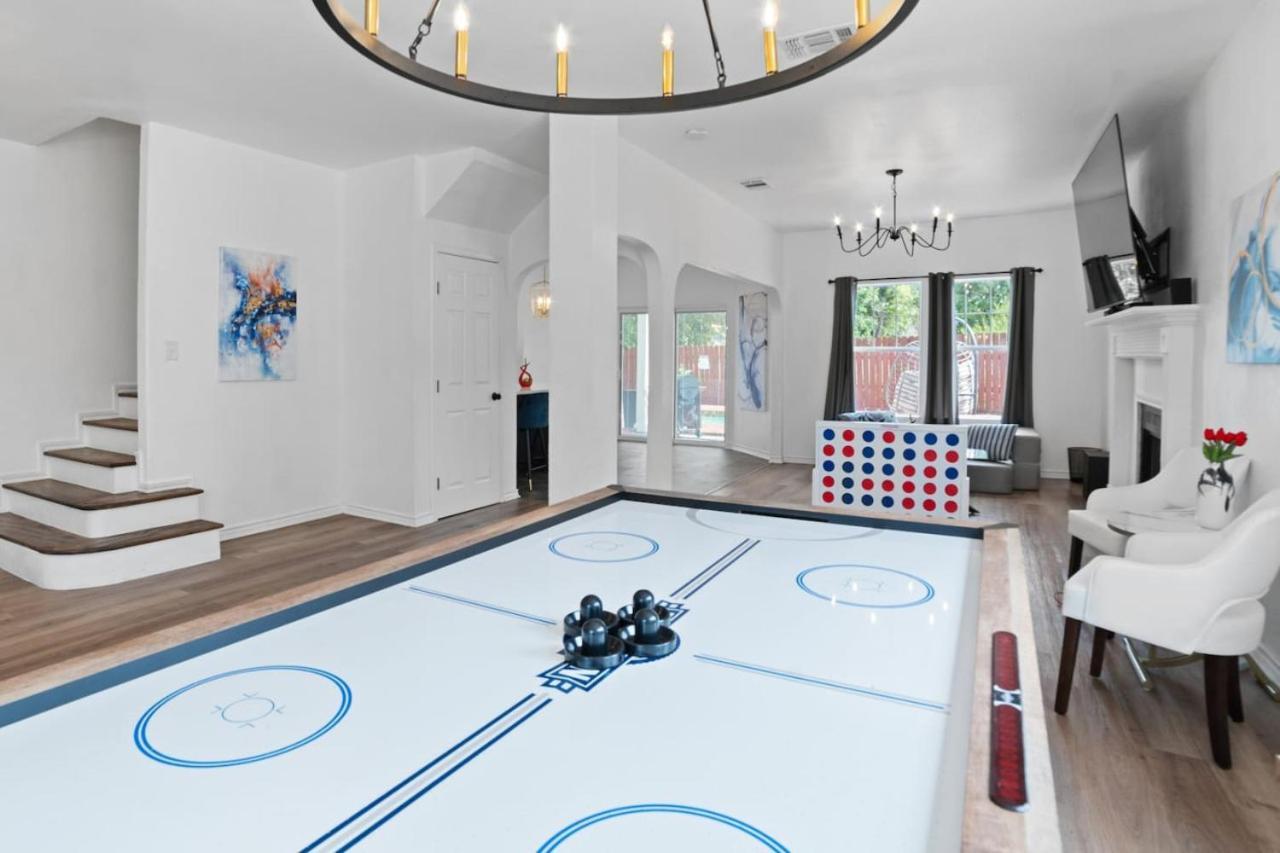 Holiday home Modern 5 Bedroom With Pool And Games *