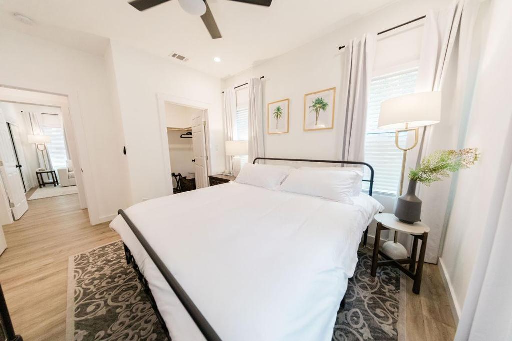 Holiday home The Palm By The Pearl San Antonio