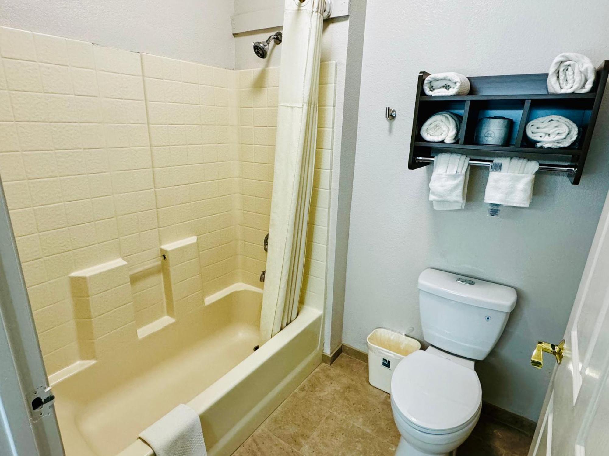 Quality Near Seaworld - Lackland Hotel San Antonio