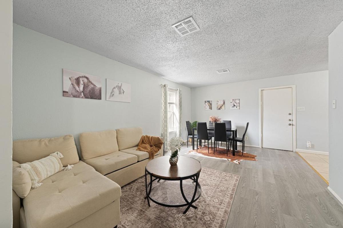 311 Cozy Alamo Near Downtown Holiday home