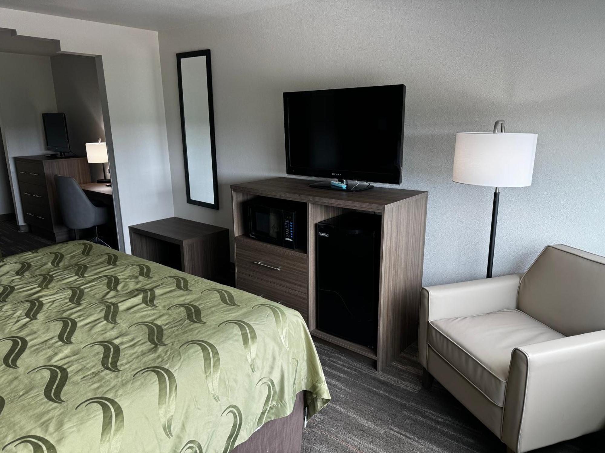 Hotel Quality Near Seaworld - Lackland 3*