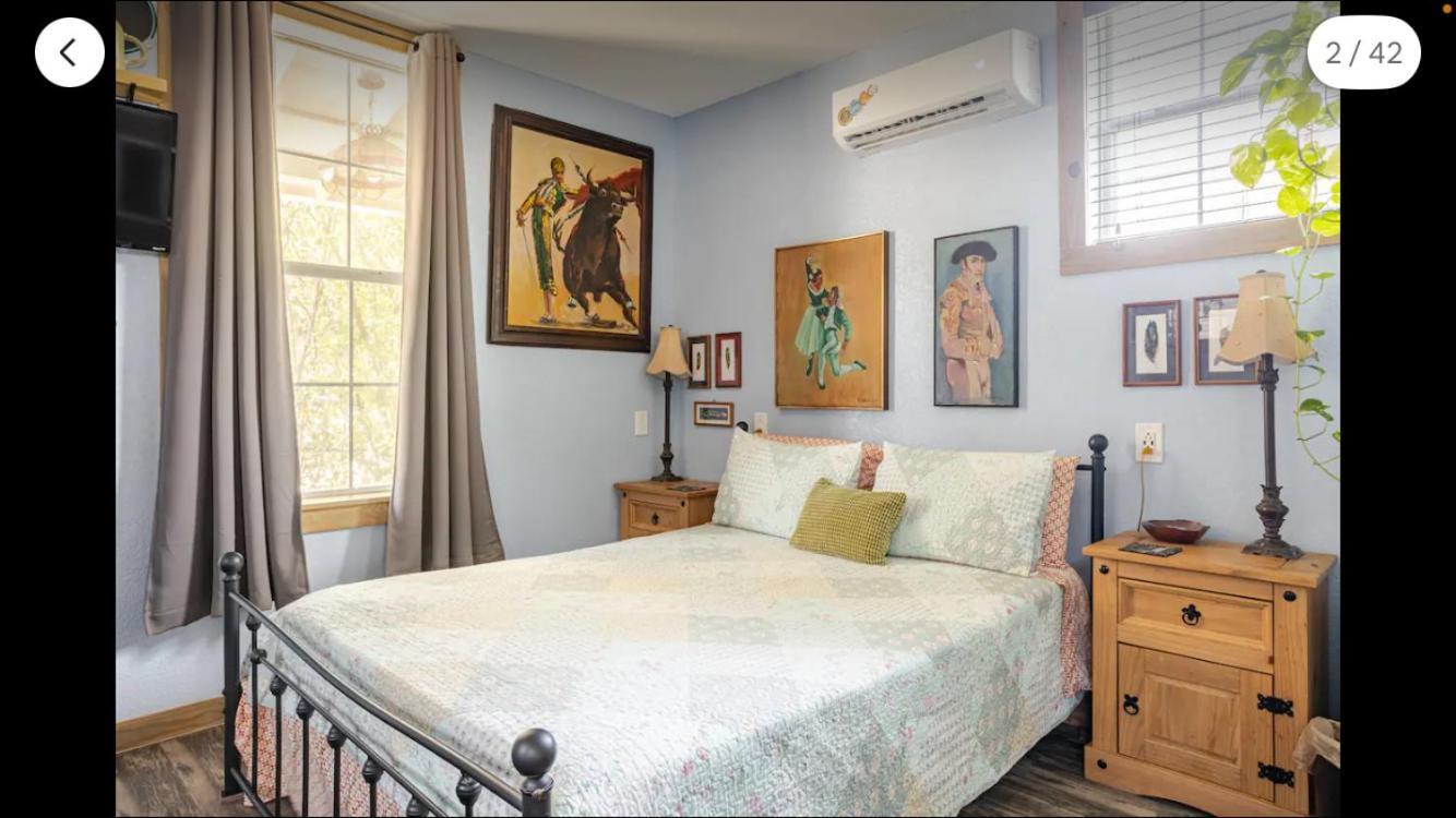 Cozy & Private Near Downtown Holiday home *
