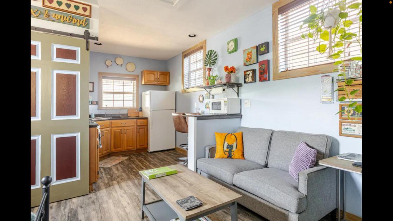 Cozy & Private Near Downtown