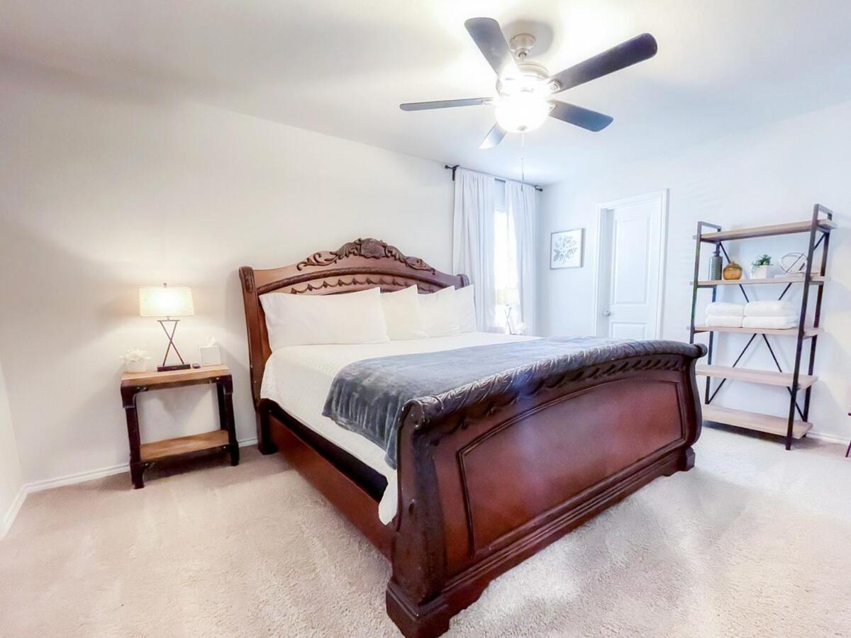 Stylish Family Near Lackland Pool San Antonio