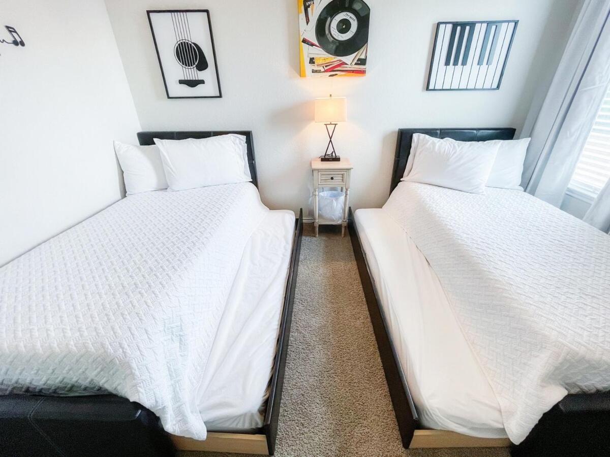 Holiday home Stylish Family Near Lackland Pool