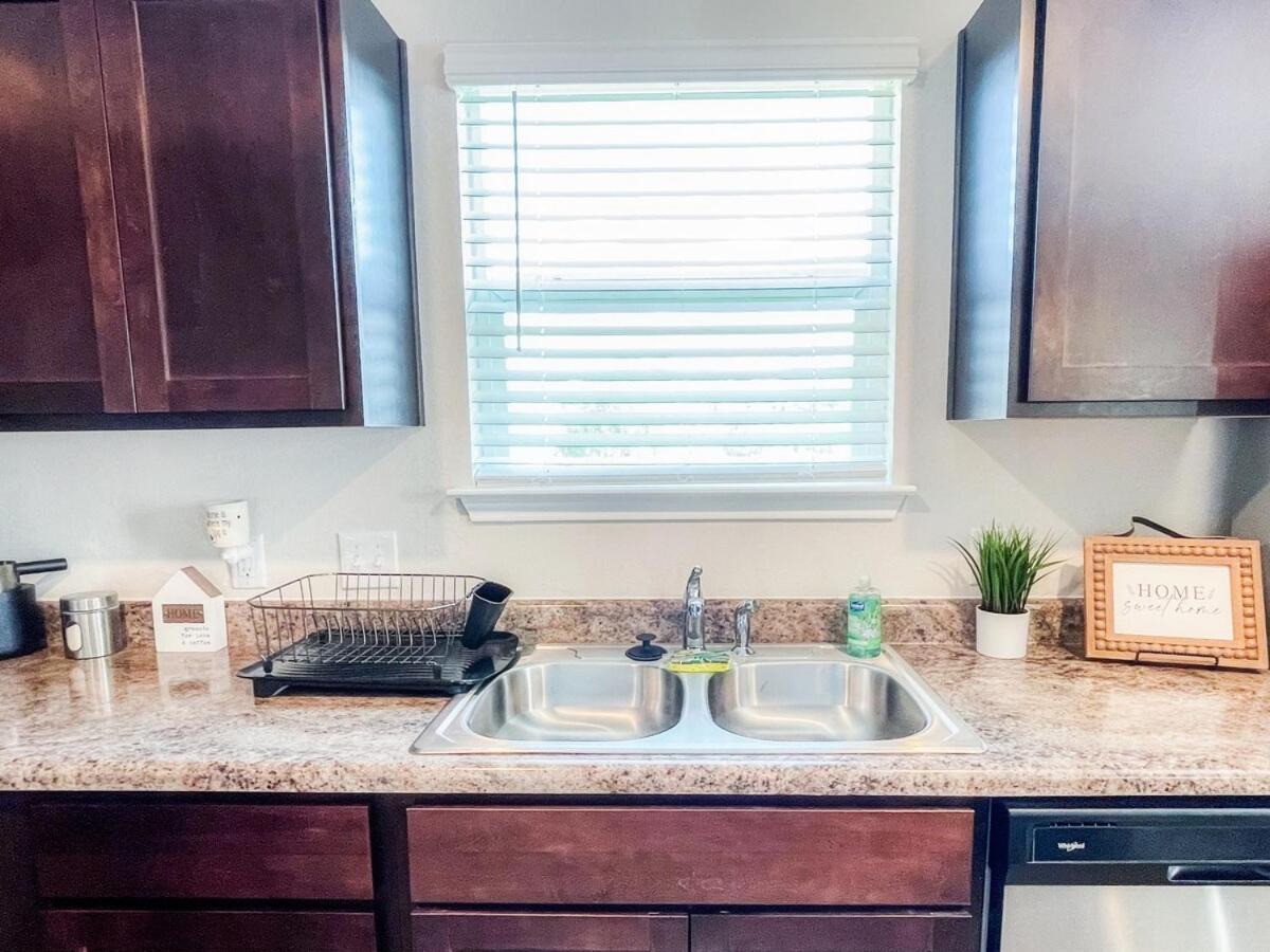 Stylish Family Near Lackland Pool * San Antonio