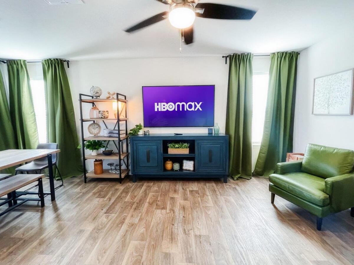 Stylish Family Near Lackland Pool San Antonio