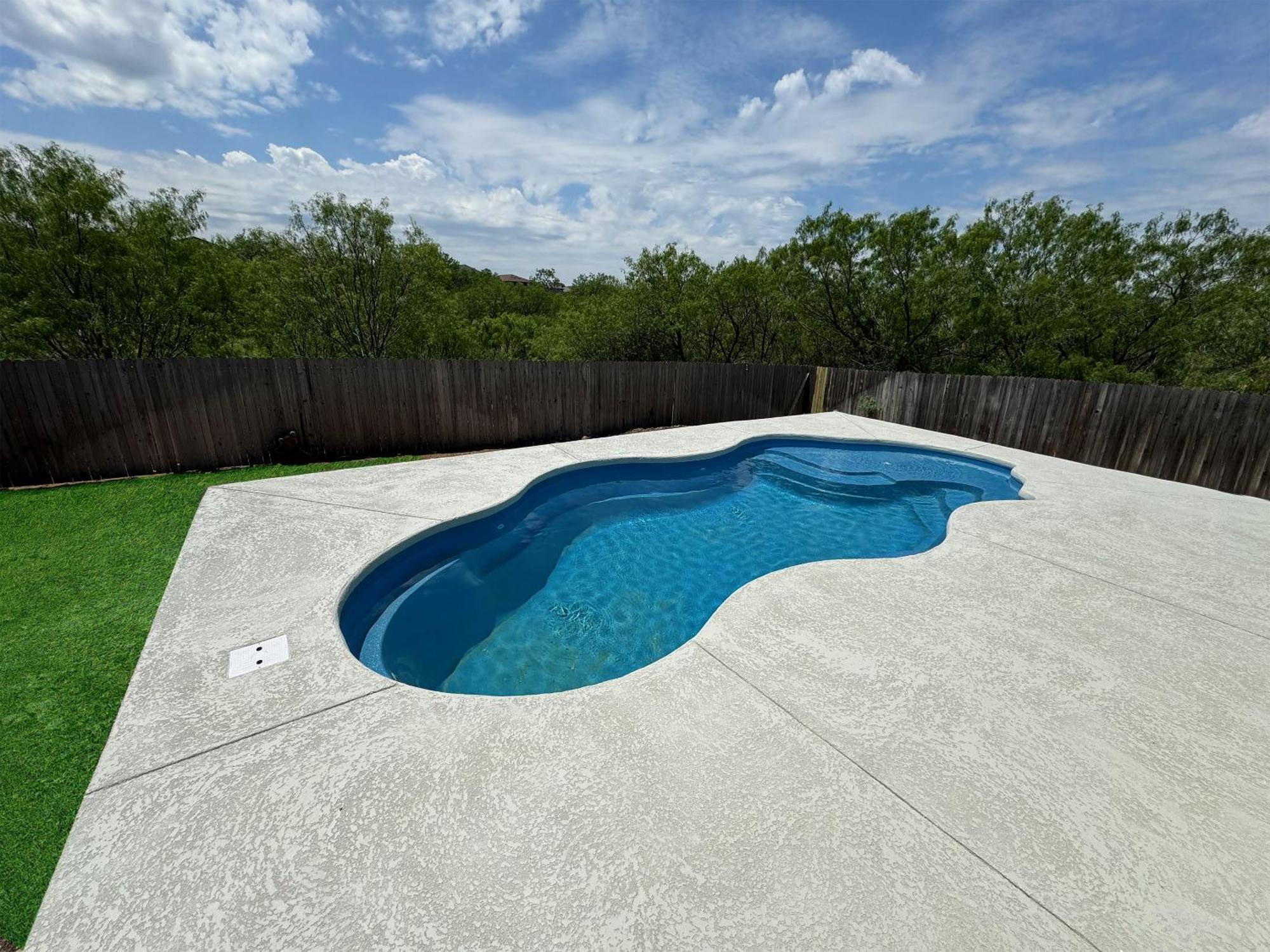 Stylish Family Near Lackland Pool Holiday home *
