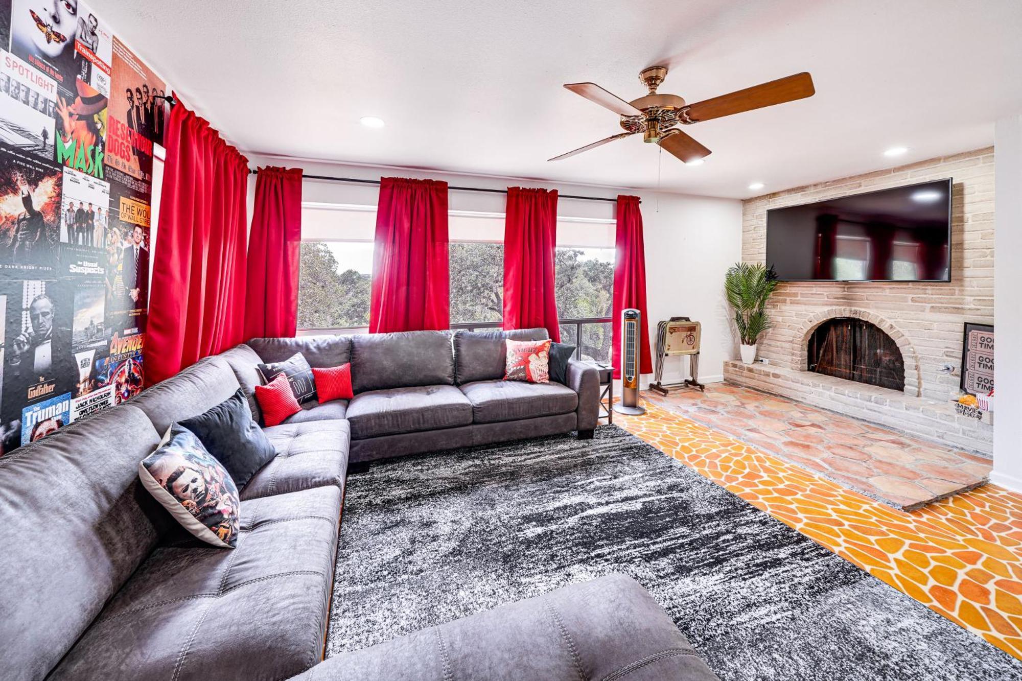 Unique And Stylish With Deck! San Antonio