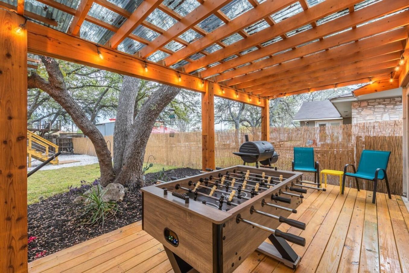 Luxurious With Hot Tub & Tree Deck By 6flags *