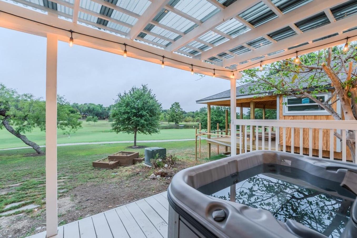 Stunning Deck, Hot-tub View To & Golf Course Holiday home