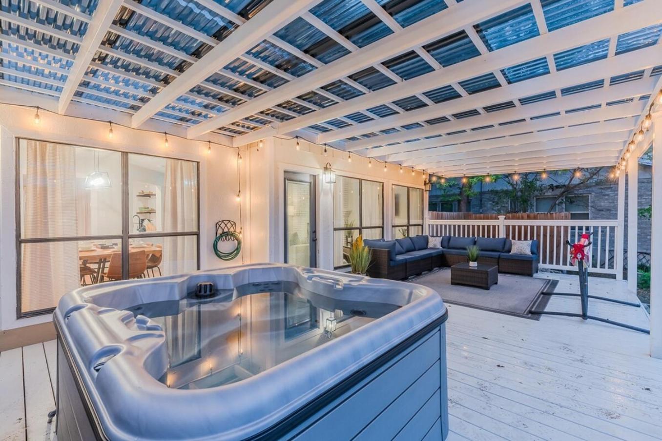 Holiday home Stunning Deck, Hot-tub View To & Golf Course